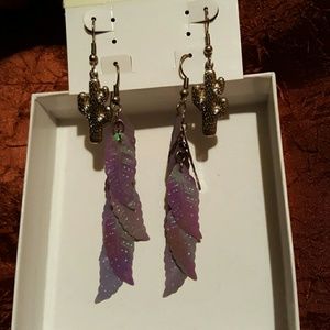 Set of 2 earrings